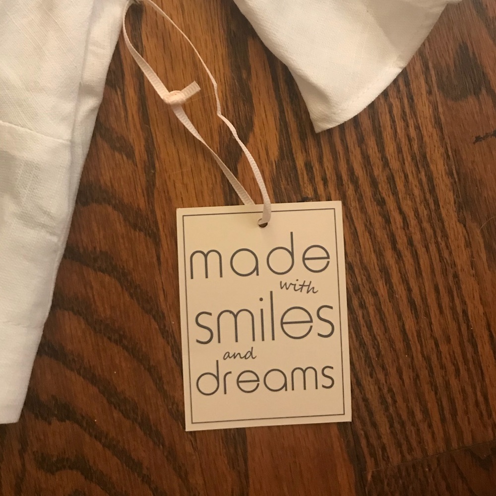 NWT Cropped boho flowy twist shirt with button - Picture 7 of 7